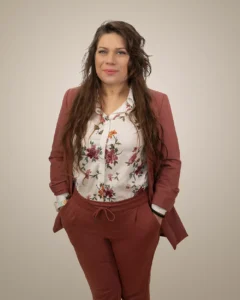 Ms. Sandra Monteiro